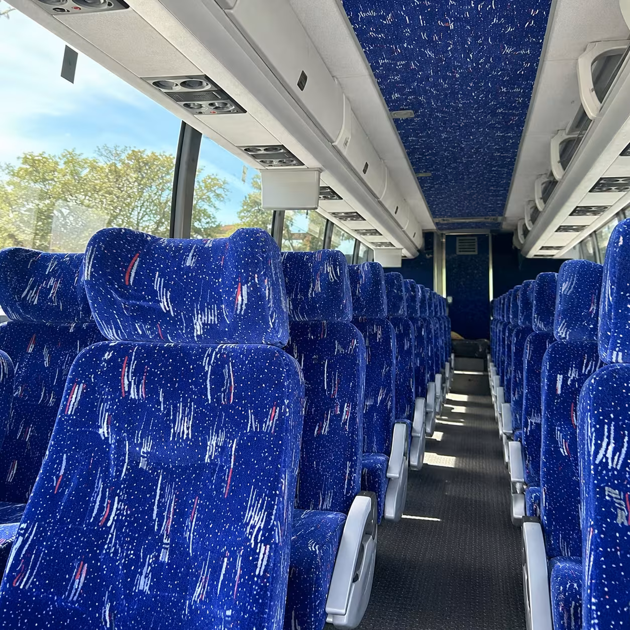 corporate airport charter bus rentals for san marcos businesses
