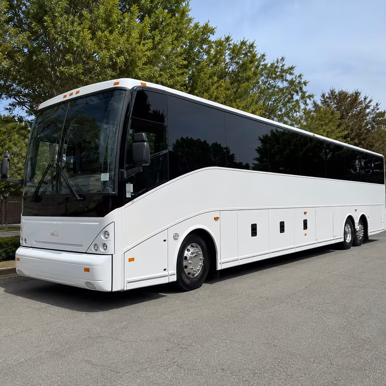long distance sports team charter bus rentals in san marcos